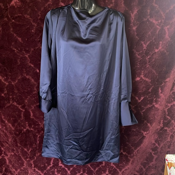 Joelle satin dress - Picture 1 of 6